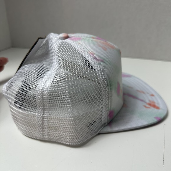 NWT Vans Unisex Beach Bound II True Trucker Hat White Tie Dye One Size - Picture 8 of 11